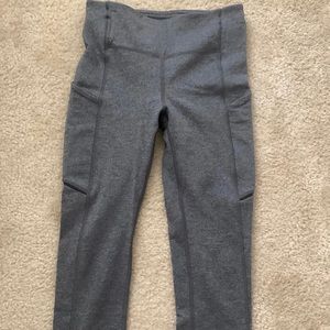 Lululemon speed up crop 21”